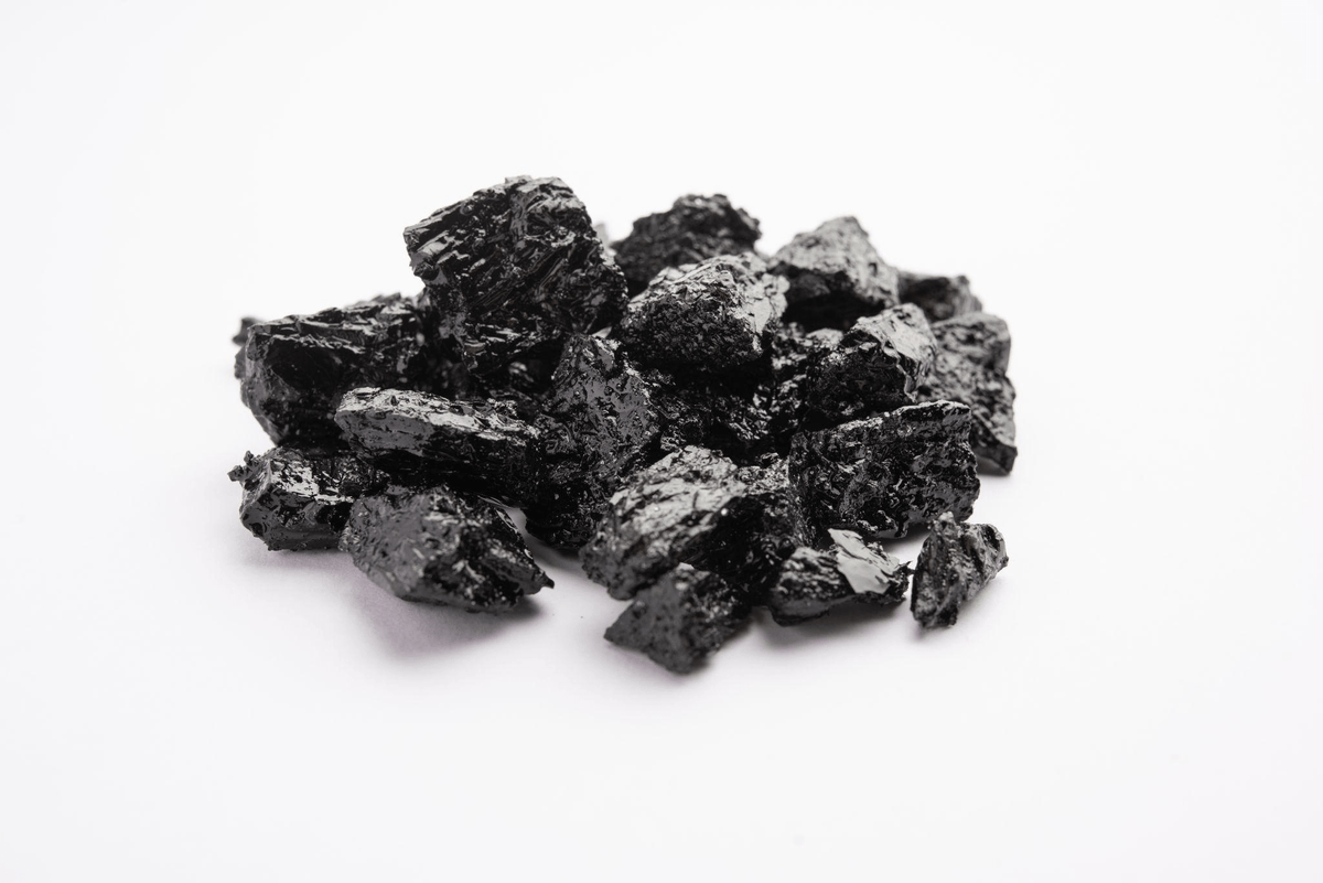 What Are The Ingredients In Shilajit?